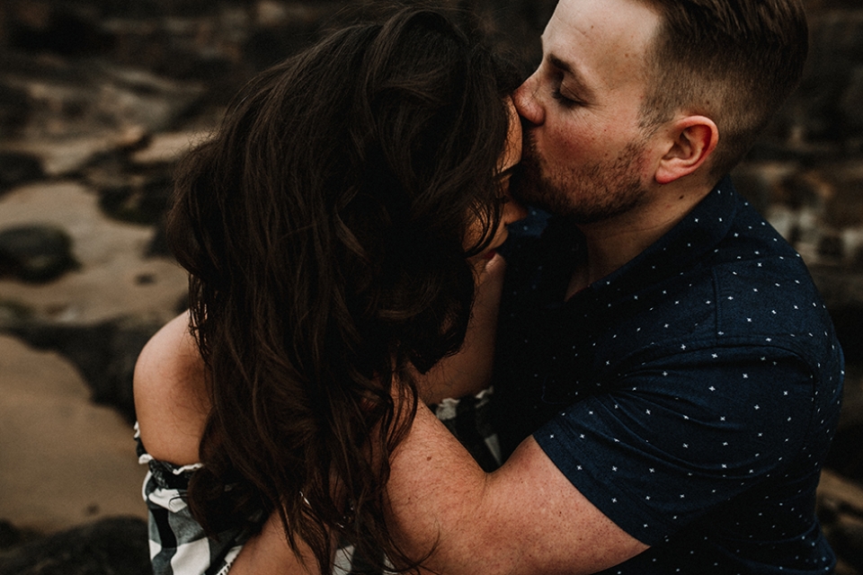 couple pre wedding session in Bude , north cornwall