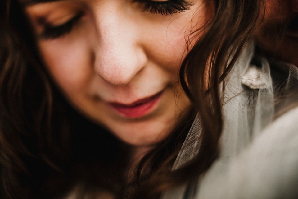 close up freelanced photograph of bride