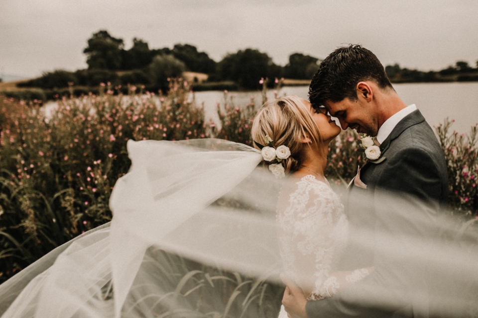 creative wedding veil portrait