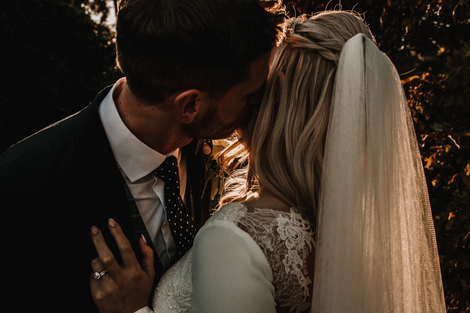 couple portraits at Iscoyd park