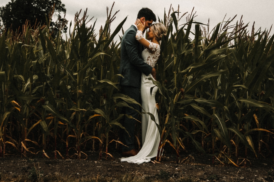 Sandhole Oak barn wedding photography - Vanessa and Oli