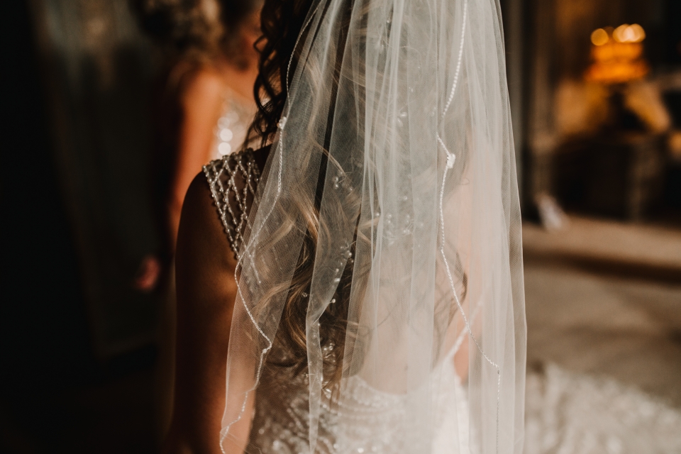 beautiful bridal veil at wedding prep suite