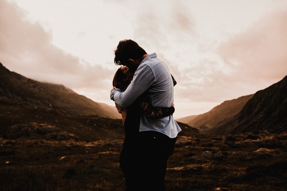 gorgeous pre wedding shoot in snowdonia 