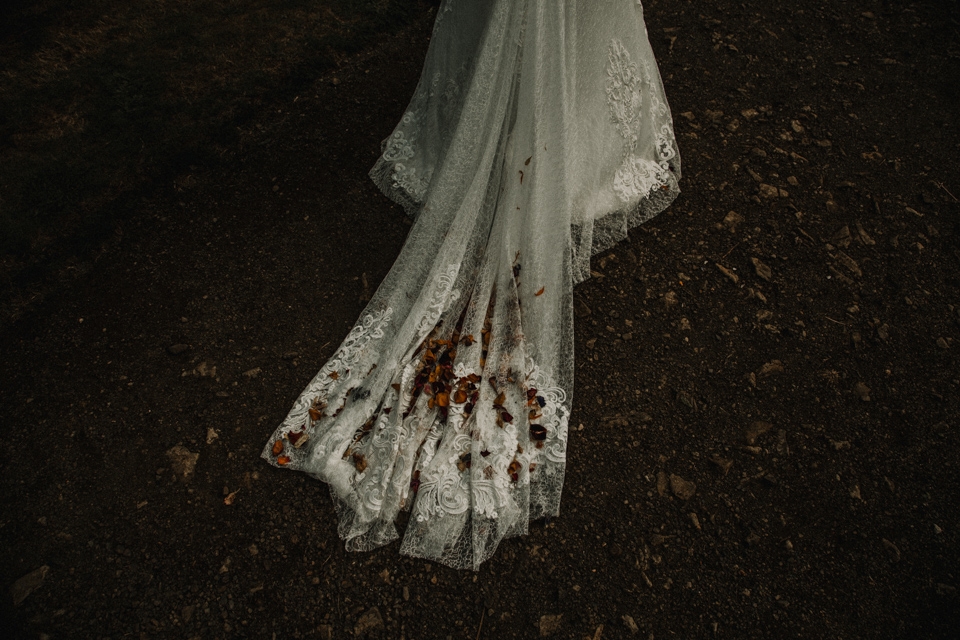 brides dress filled with confetti