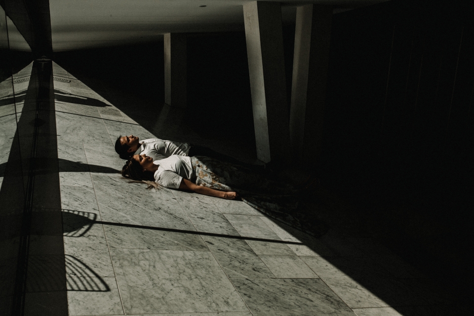 creative alternative bride and groom in oslo opera theatre