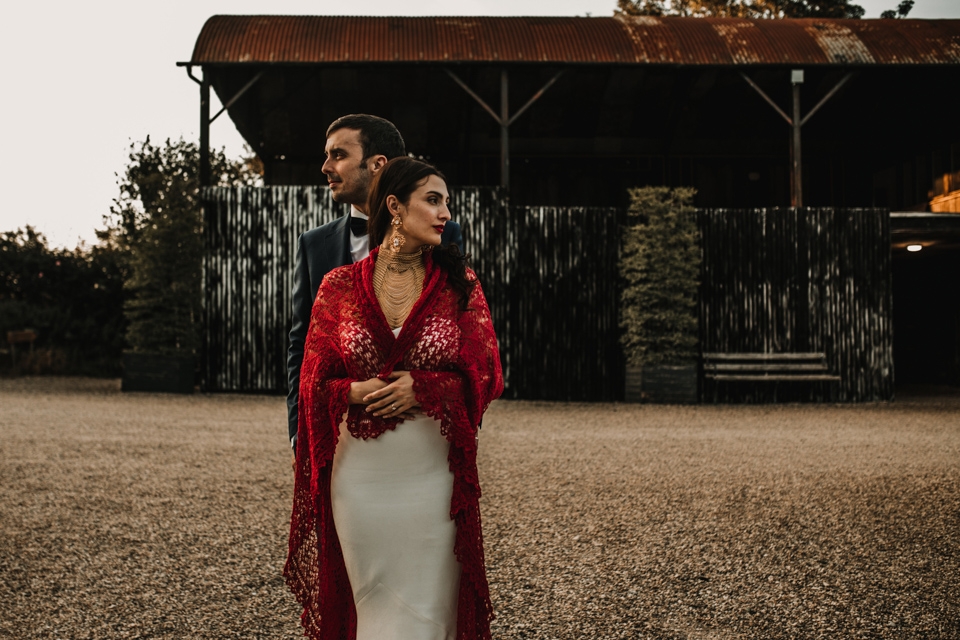 bride and groom wedding photography at the stone barn 